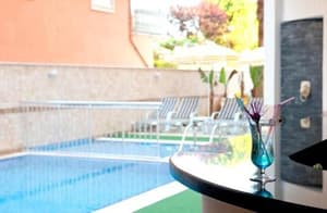 thumbnail: Pool