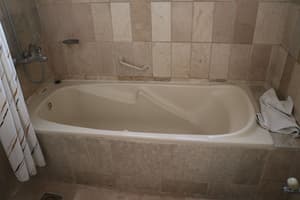 thumbnail: Deep soaking bathtub