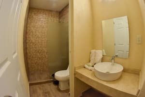 thumbnail: Bathroom sink