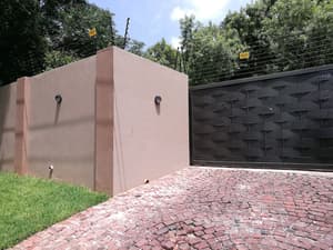 thumbnail: Exterior detail