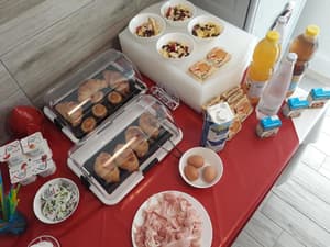 thumbnail: Restaurant