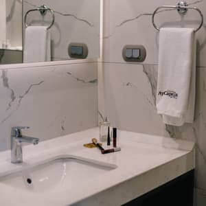 thumbnail: Bathroom
