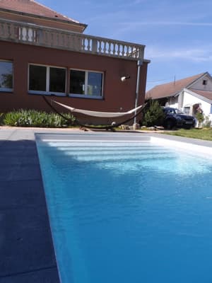 thumbnail: Pool