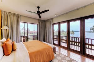thumbnail: Balcony view