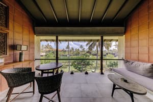 thumbnail: Balcony view