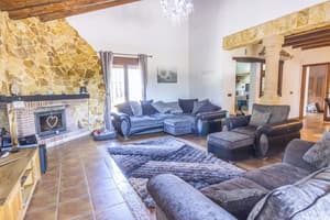 thumbnail: Living room