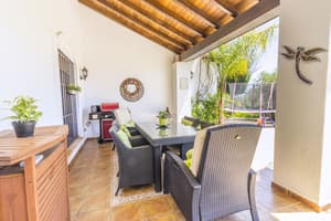 thumbnail: Porch