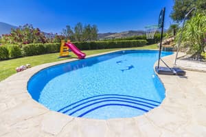 thumbnail: Pool