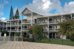 thumbnail: Exterior