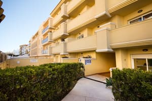 thumbnail: Property entrance