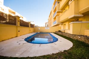 thumbnail: Pool