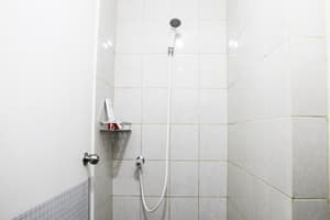 thumbnail: Bathroom shower