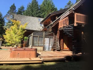 thumbnail: Exterior