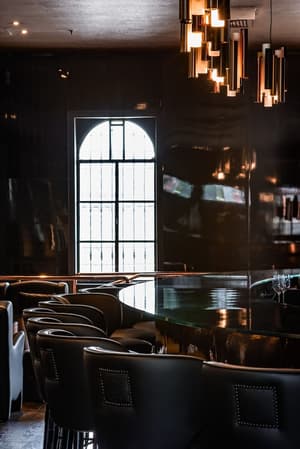 thumbnail: Bar (on property)