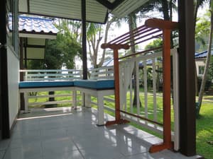thumbnail: Balcony