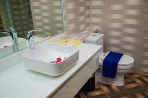 thumbnail: Bathroom