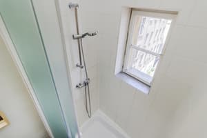 thumbnail: Bathroom shower