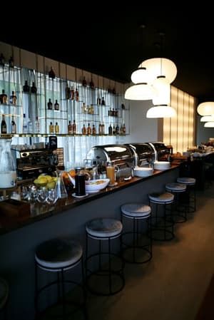 thumbnail: Restaurant