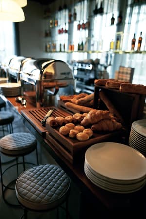 thumbnail: Restaurant