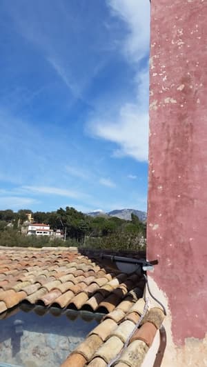 thumbnail: Balcony view