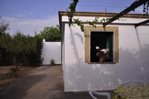 thumbnail: Exterior