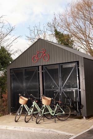 thumbnail: Bicycling
