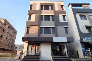thumbnail: Exterior