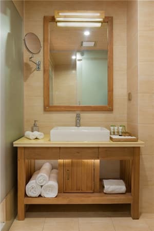 thumbnail: Bathroom