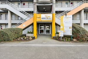 thumbnail: Exterior