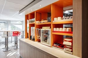 thumbnail: Breakfast area