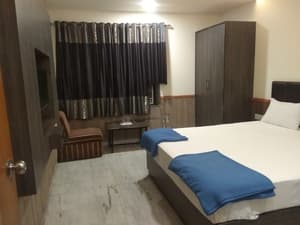 thumbnail: Room