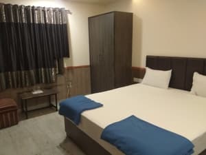 thumbnail: Room