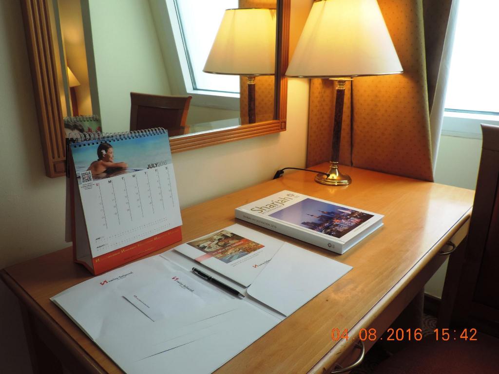 fda4d49219ec4db674a7c30cececa267.jpg