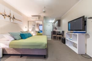 thumbnail: Interior