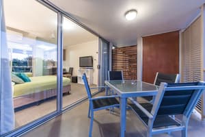 thumbnail: Balcony