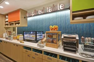 thumbnail: Breakfast area
