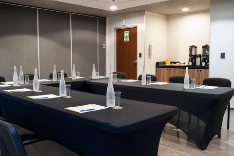 Meeting Room - U-Shape Setup