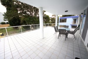 thumbnail: Terrace/patio