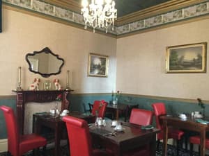 thumbnail: Restaurant