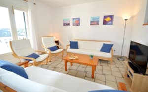 thumbnail: Living area