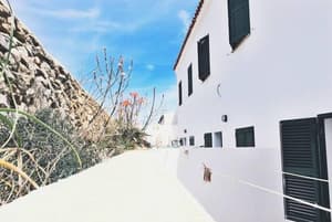 thumbnail: Exterior
