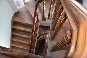 thumbnail: Staircase