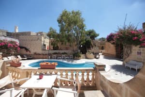 thumbnail: Outdoor pool