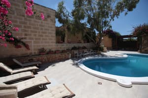 thumbnail: Outdoor pool
