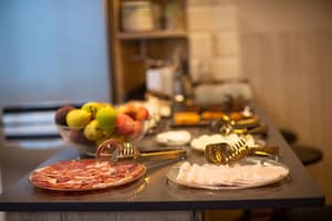 thumbnail: Breakfast area