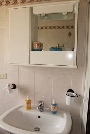 thumbnail: Bathroom
