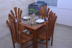 thumbnail: In-room dining