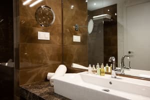 thumbnail: Bathroom