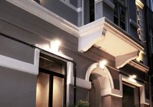 thumbnail: Front of property