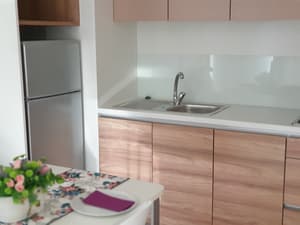 thumbnail: In-room dining